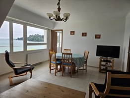Salon Salle a manger vue sur mer capcoz location fouesnant